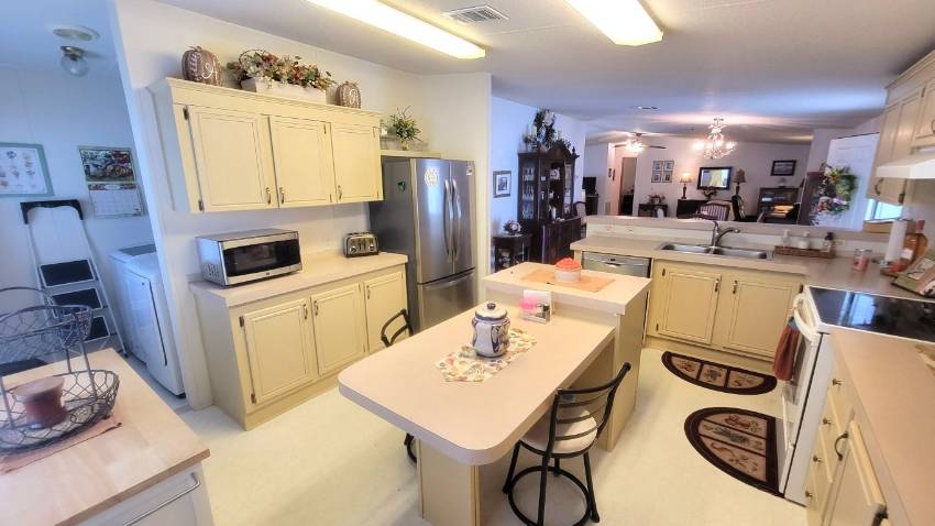 305 Midnight Cypress Drive a Winter Haven, FL Mobile or Manufactured Home for Sale